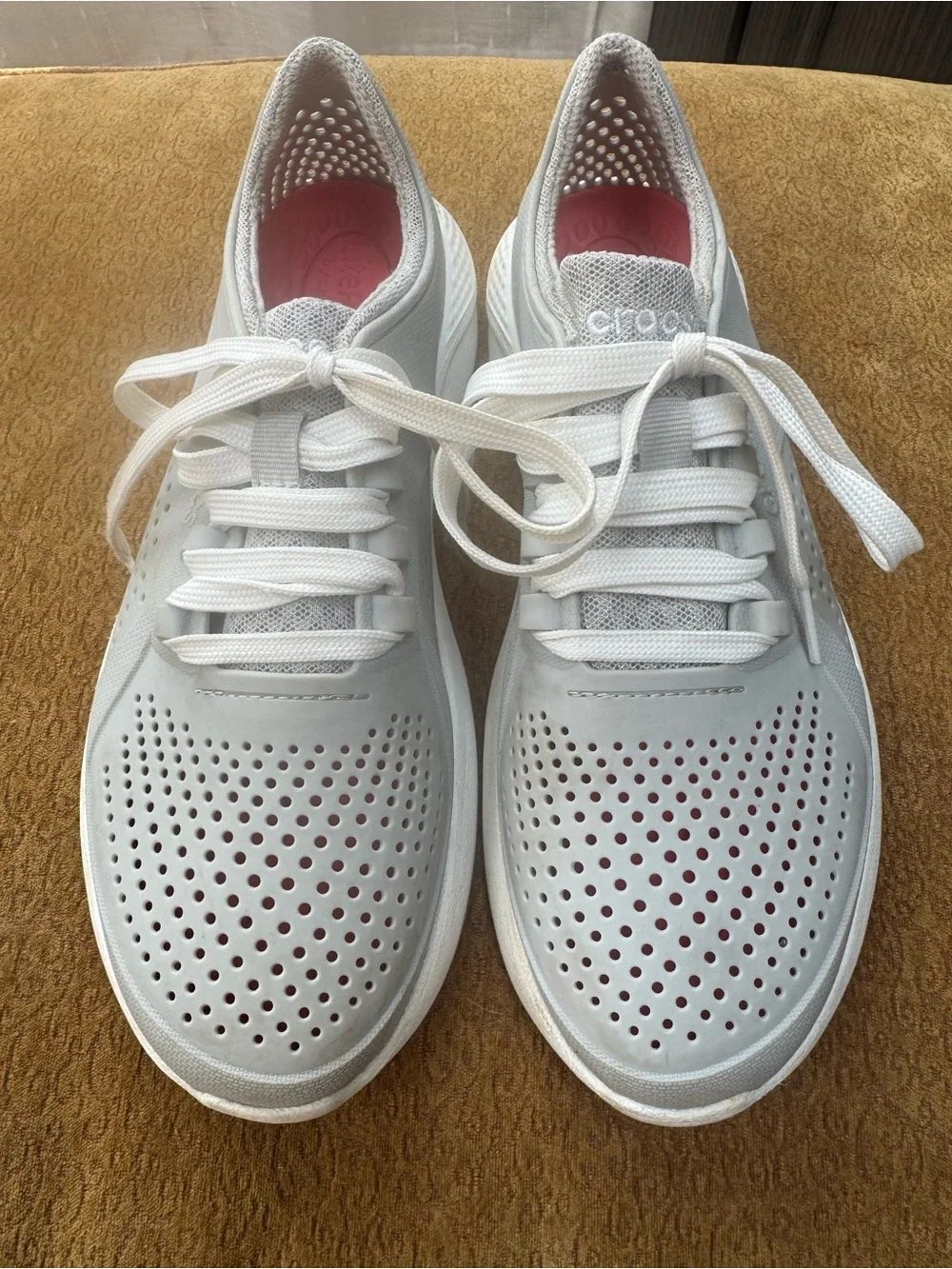 CROCS Lite Ride Pacer Lace Up Women's Sz 9 Gray Water Sneakers with Pink Insole
